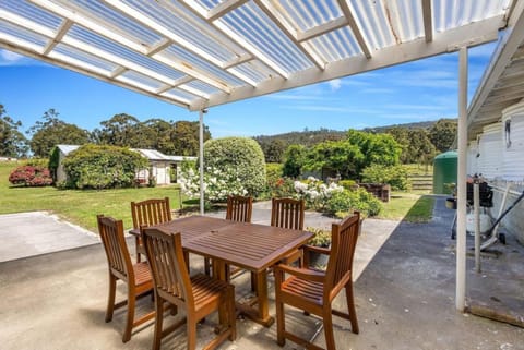 Lemonade by the Beach - Serene Huon Valley Retreat with Water Views House in Tasmania