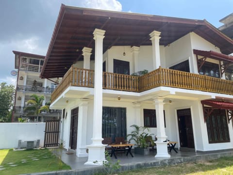 Property building, Day, Garden, View (from property/room), Balcony/Terrace, Garden view, Internal: Not applicable to any particular room