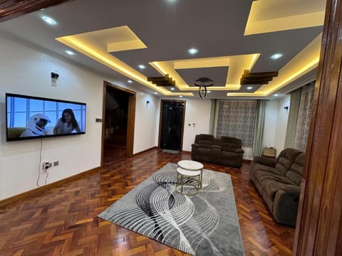 Communal lounge/ TV room, TV and multimedia, Seating area