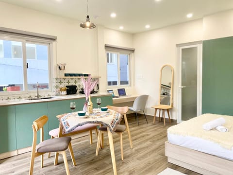 Kitchen or kitchenette, Living room