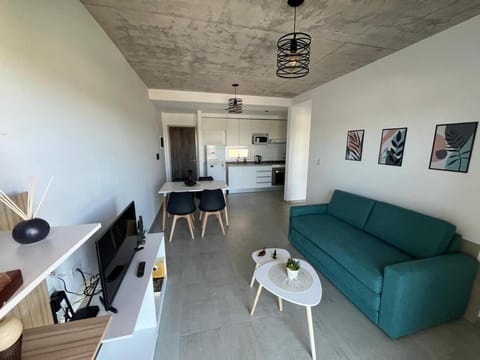 TV and multimedia, Kitchen or kitchenette, Living room, Seating area, Dining area