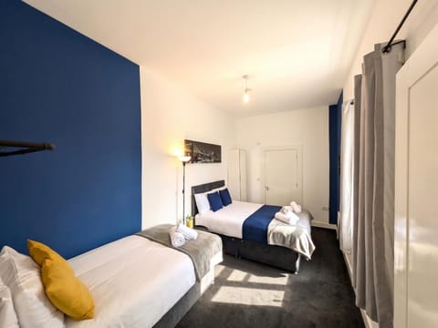 Bed, Bedroom, wardrobe