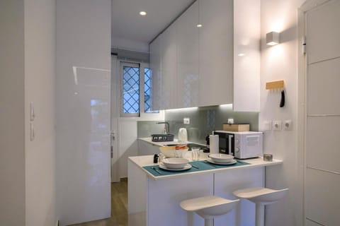 Icarus Minimal 2bedroom Bliss Apartment in Plaka