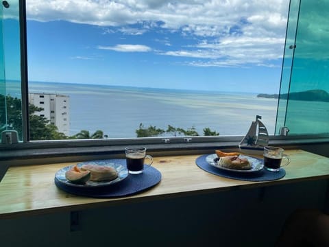 Natural landscape, Coffee/tea facilities, Dining area, Sea view, Breakfast
