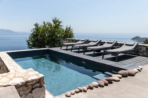 Day, Pool view, Swimming pool, sunbed