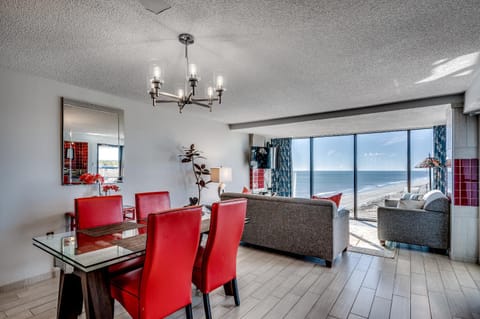 Living room, Dining area, Sea view