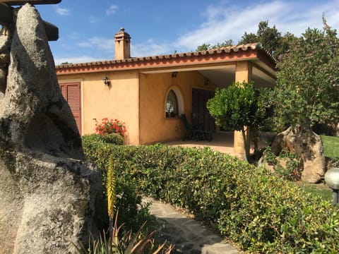 Villetta Rena Majore House in Sardinia