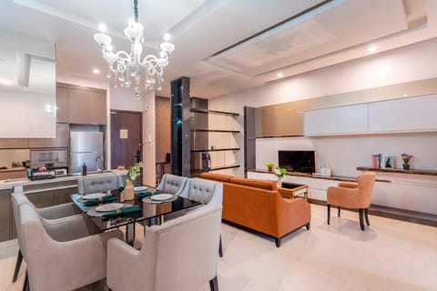 Kitchen or kitchenette, Living room, Dining area