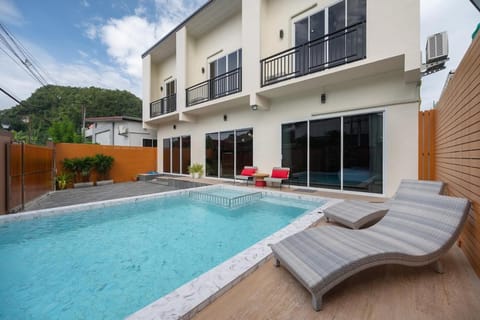 Sea eagle Triple house 7 bedrooms in Aonang Villa in Krabi Changwat