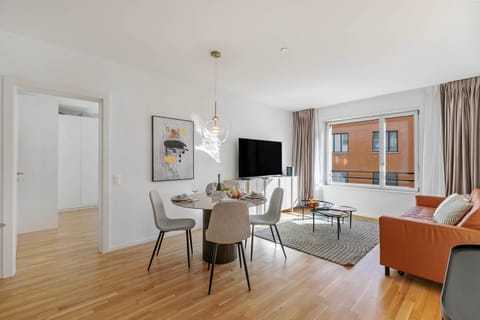 TV and multimedia, Living room, Dining area