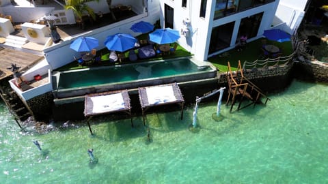 The Cove Bali Bed and Breakfast in Nusapenida