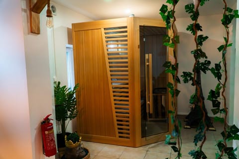 Perle d'eau-Love Room-Jacuzzi-Sauna-Proche Montbéliard et Belfort Apartment in Switzerland