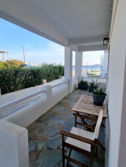 View (from property/room), Balcony/Terrace, Seating area