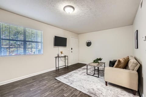 Overlook Club G2 l Spacious and cozy Apartment in Cumming