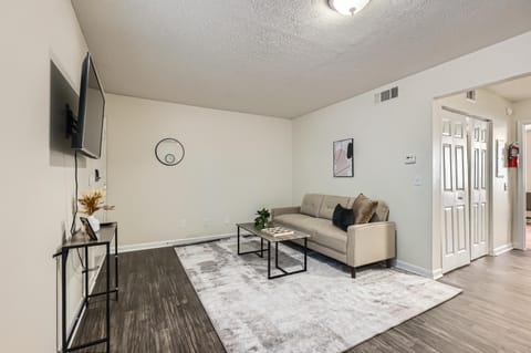 Overlook Club G2 l Spacious and cozy Apartment in Cumming