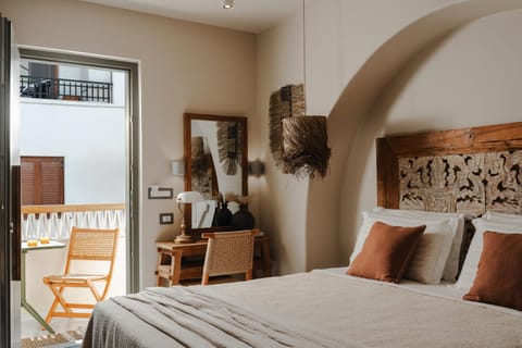 Chic Elysium - Felicity Apartment in Naxos