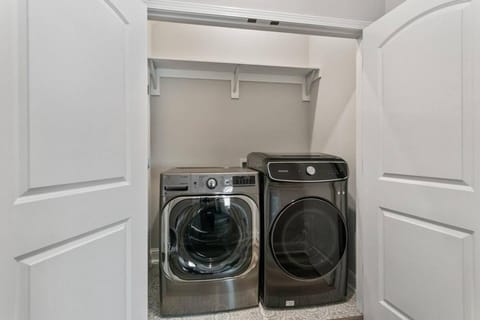 Private, Brand New, 5 BED 5 BATH House in New Orleans