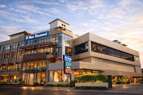 Property building, City view, Location