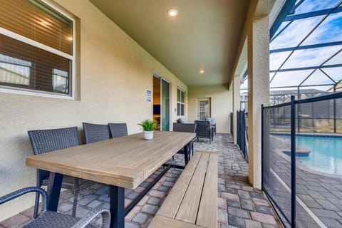 Stunning 6BR Home, Private Pool & Spa - 14 Guests - 4507 NL House in Kissimmee