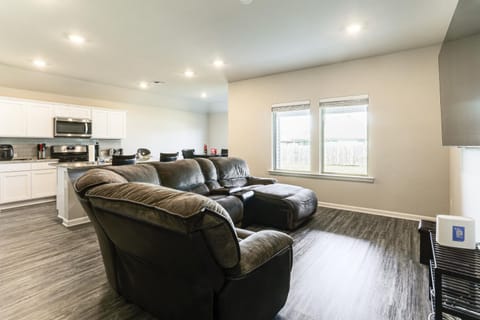 13 Mi to Baton Rouge Family-Friendly Home House in Mississippi