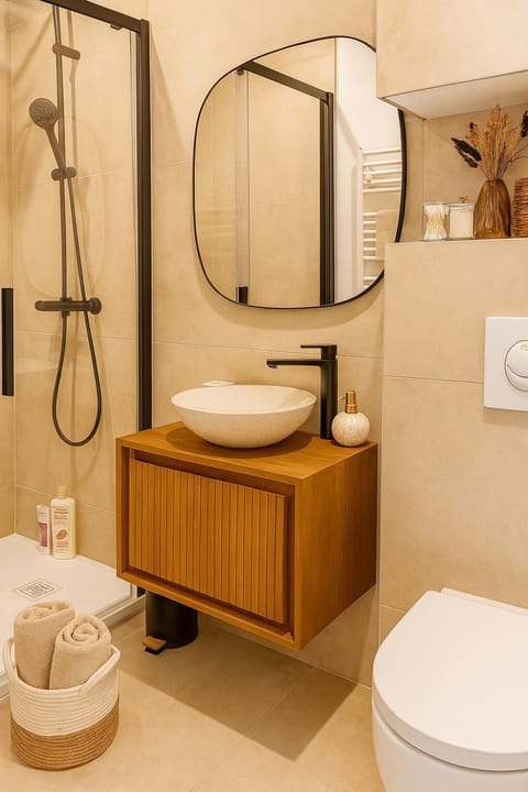 Le Chêne Doré Appartement romantique avec Jacuzzi Privé Apartment in Rhineland-Palatinate