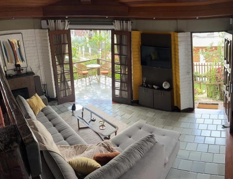 Patio, TV and multimedia, Seating area