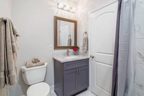 Breathtaking Spacious Art Filled 5BR home near FQ House in New Orleans