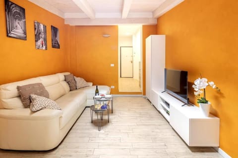 Secret Terrace Downtown Loft, Rooftop Terrace, 2 bedrooms, AC Apartment in Bologna