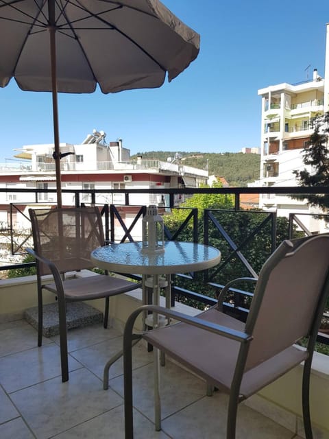 Patio, Day, Natural landscape, View (from property/room), Balcony/Terrace, Mountain view