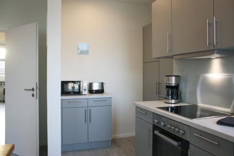 Kitchen or kitchenette, Dining area, kitchen