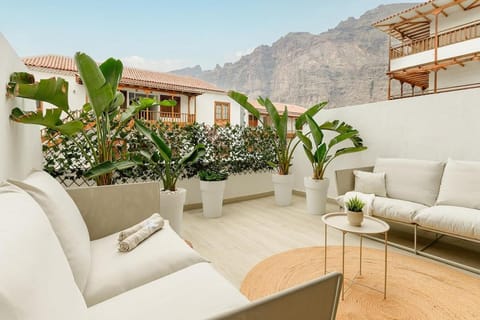 Day, View (from property/room), Balcony/Terrace, Mountain view