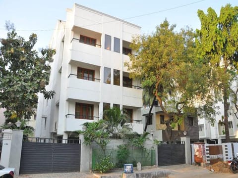 Property building, Facade/entrance