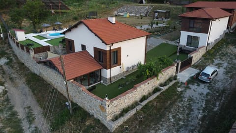 Вивиан - модерна вила за гости Villa in Pleven Province, Bulgaria