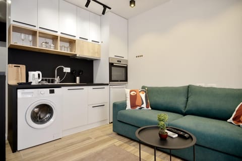 Kitchen or kitchenette, washing machine, dryer