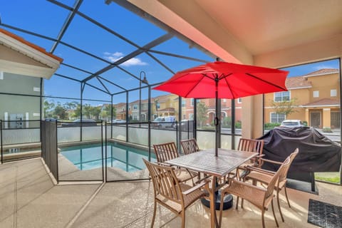 9008 Paradise Palms Blissful Haven 5-Bed Oasis of Luxury and Tranquility House in Bay Lake