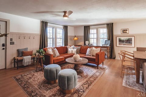 Sunset Cottage Hocking Hills House in Laurel Township