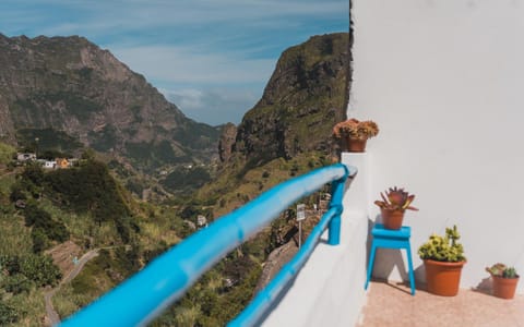 Off site, Natural landscape, View (from property/room), Balcony/Terrace, Garden view, Landmark view, Mountain view