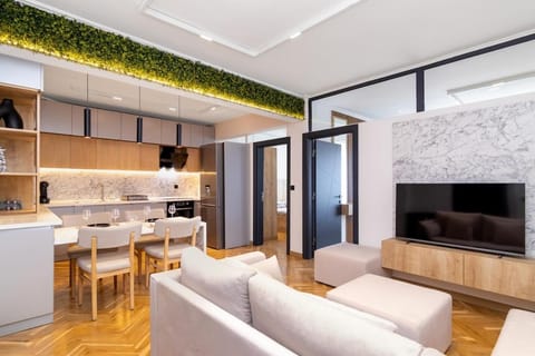 Kitchen or kitchenette, Living room