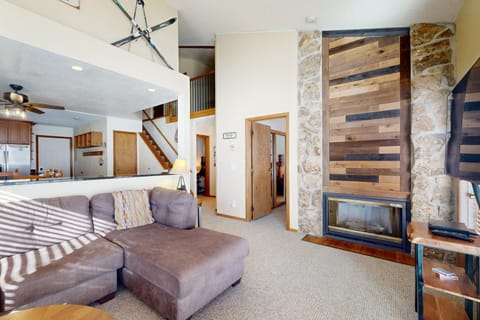 Mountainside 120 Apartment in Granby