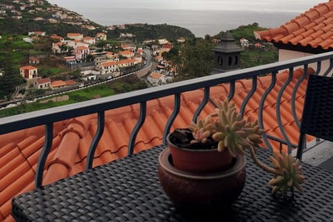 Natural landscape, View (from property/room), Balcony/Terrace, Mountain view, Sea view