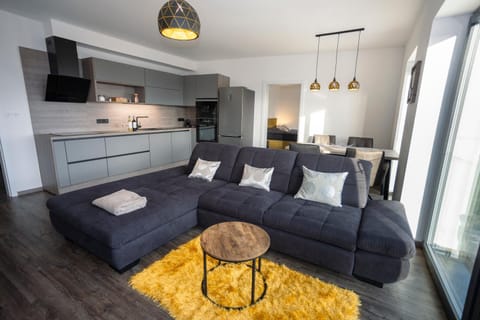 Kitchen or kitchenette, Living room, Seating area