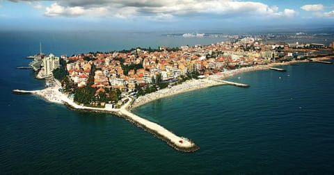 Nearby landmark, Natural landscape, Bird's eye view, Hiking