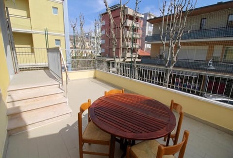 Day, Natural landscape, Seasons, Time of day