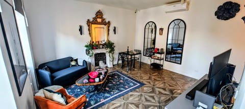 Cher Amicis Apartment in Trieste