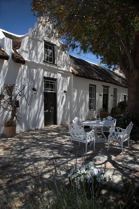 Patio, Facade/entrance, Internal: Not applicable to any particular room