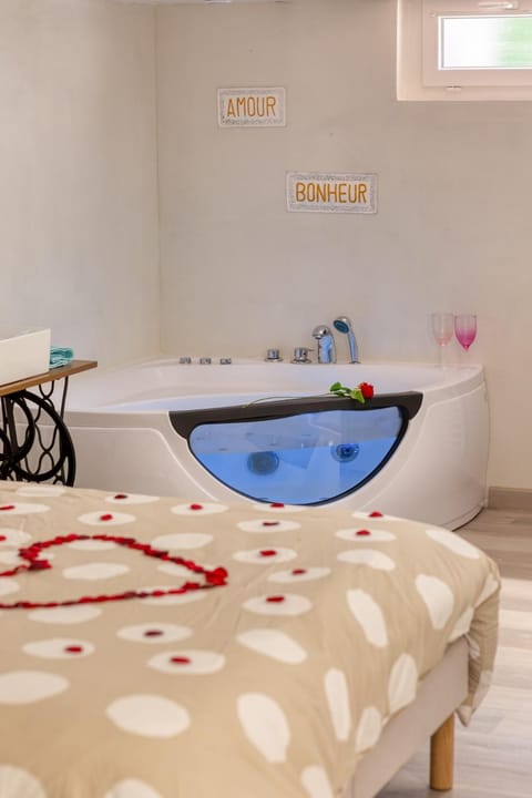 Hot Tub, Spa and wellness centre/facilities, Bath