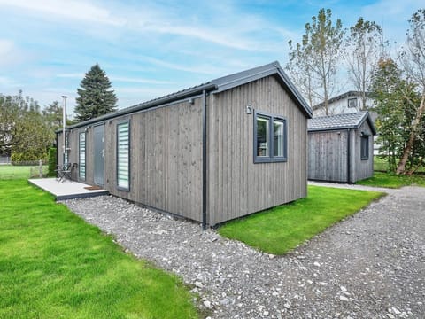 Property building, Balcony/Terrace