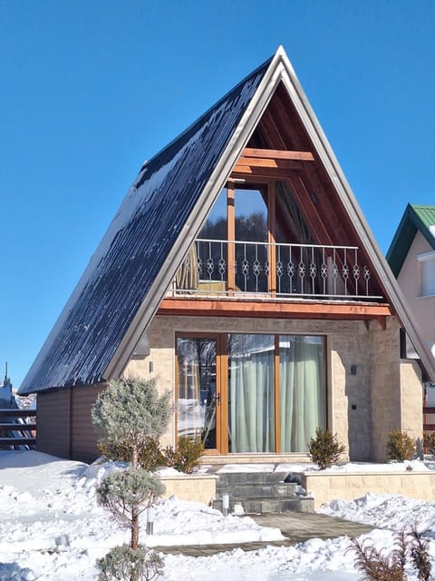 Property building, Day, Natural landscape, Winter