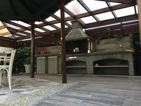 BBQ facilities, Food and drinks