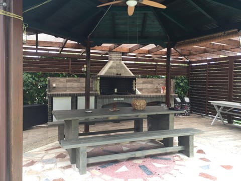 BBQ facilities, BBQ facilities